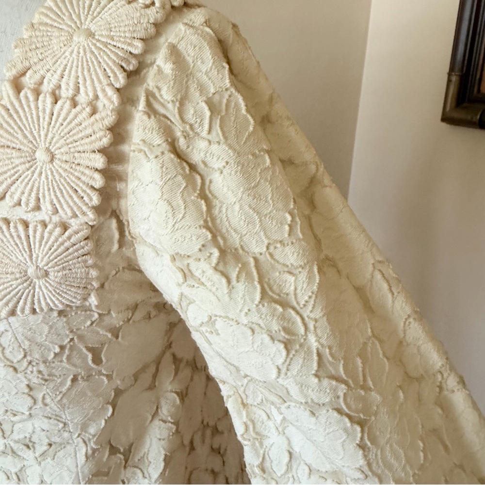 YSL Vintage Elegant Cream Lace Square-Neck Dress - Picture 8 of 11
